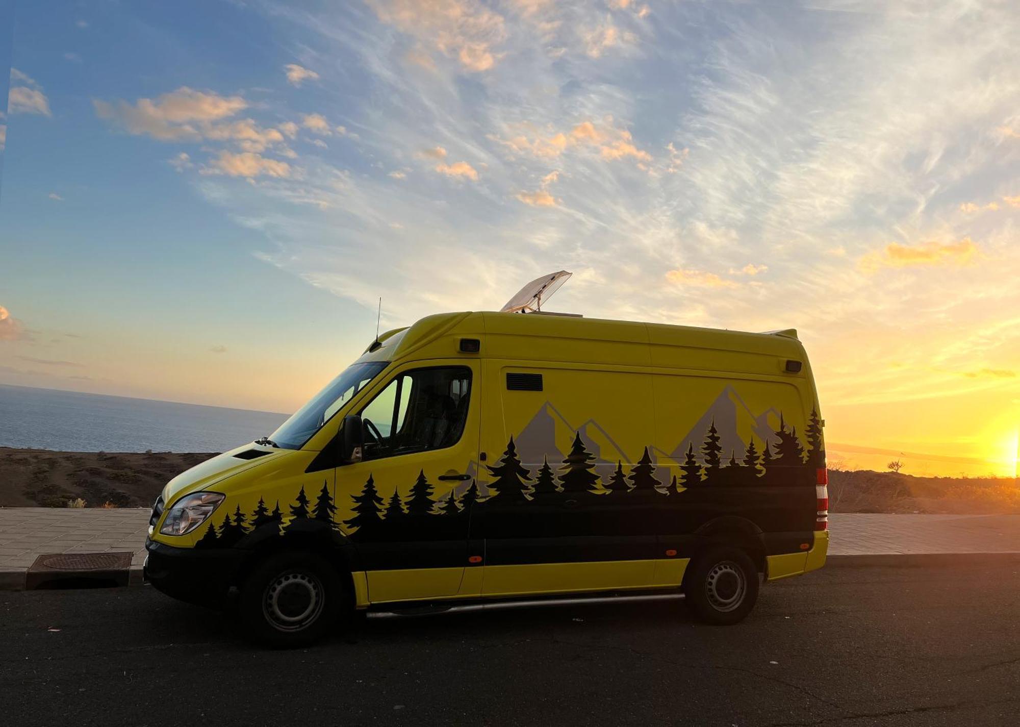 On Road- Feel Freedom With Campervan! Guincho  Exterior photo