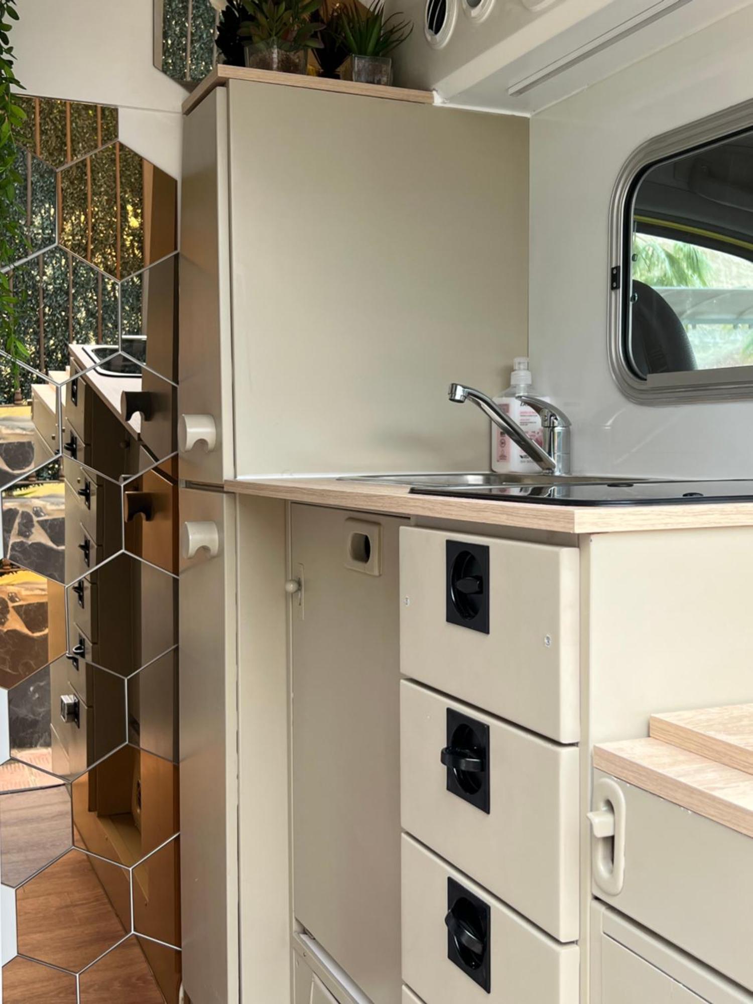 On Road- Feel Freedom With Campervan! Guincho  Exterior photo